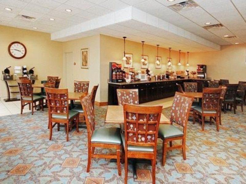 Comfort Inn Memphis Downtown Ресторан фото